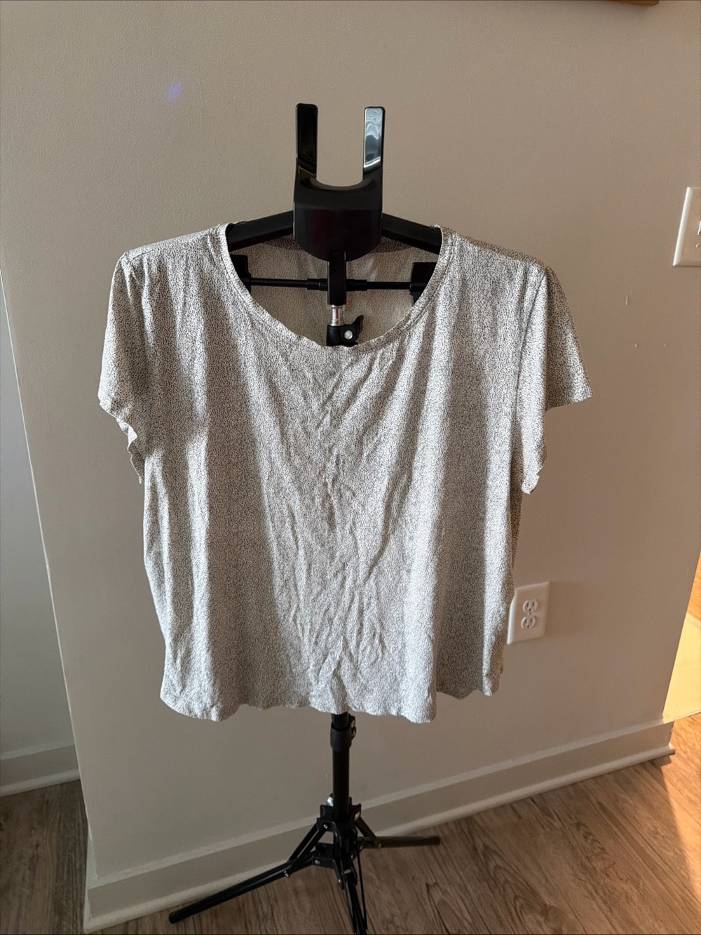 H&M Short Sleeve Scoop Neck Top - Light Gray Speckle